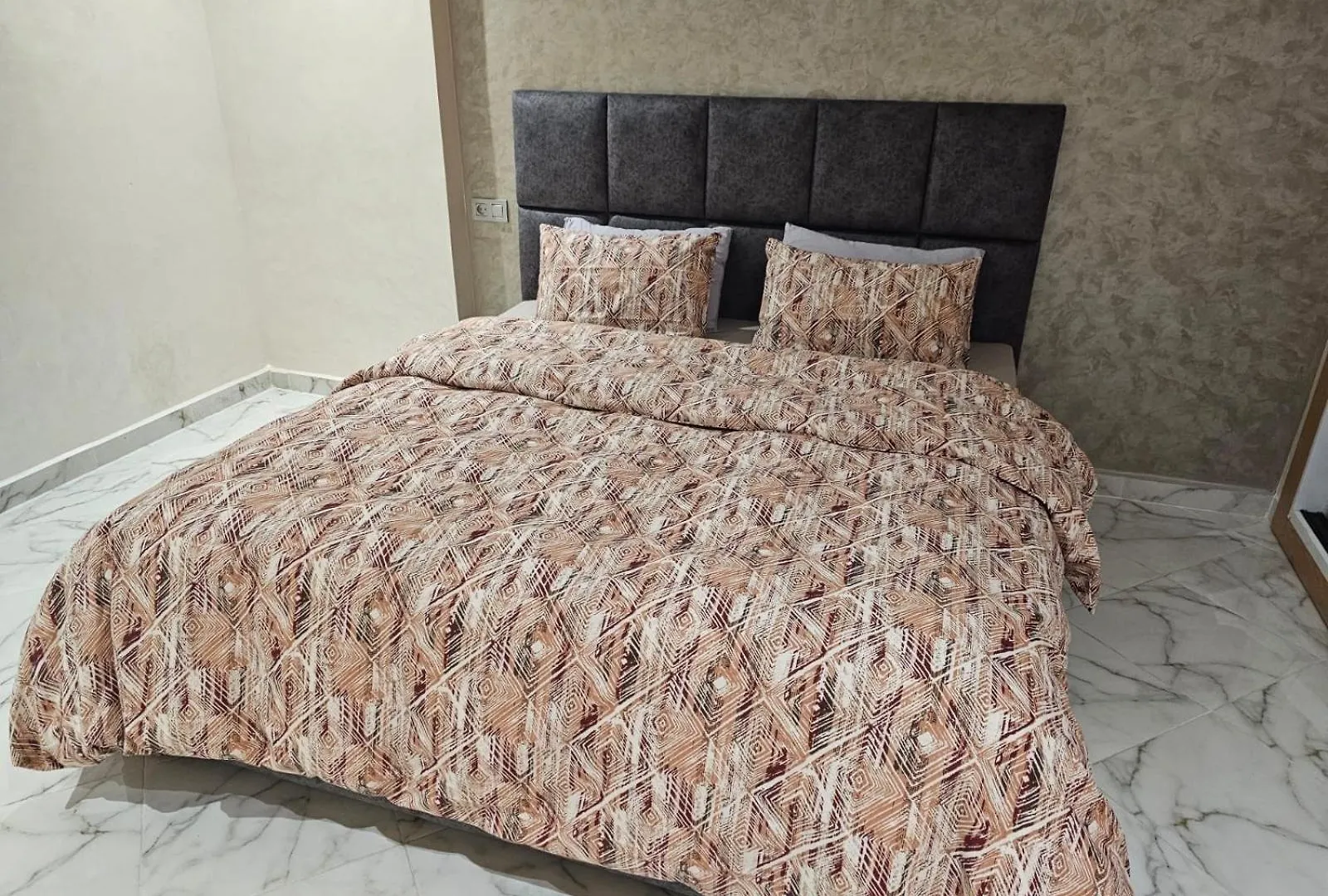 公寓 Bloemenhuis 2 非斯